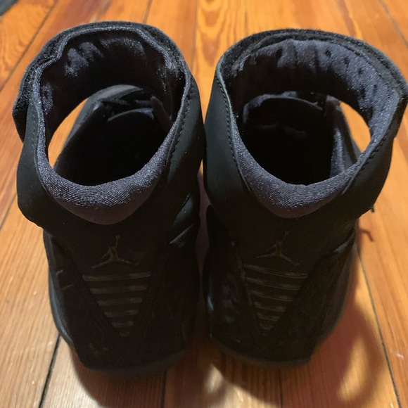 Jordan 20 size 7y - Picture 2 of 6